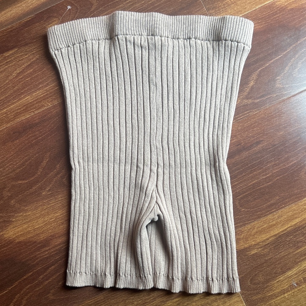 H&M Ribbed Shorts size Medium